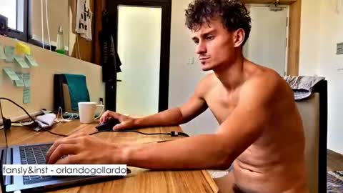 Snapshot of orlando__bloom chatting on 07-19-26, 03:10 Fansly and Instagram - online show from 07-19-26, 03:10