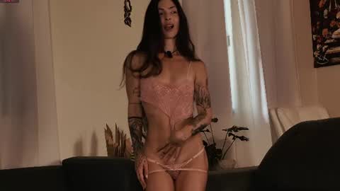 Mary online show from 06-09-26, 04:51