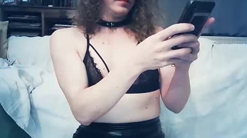 Orpheeinparadise online show from 02-26-26, 01:04