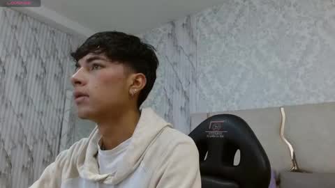 osamu_tay online show from 04-20-26, 03:20