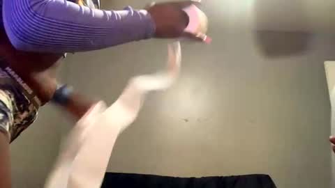 Snapshot of osanam04 chatting on 10-19-25, 07:31 osanam04 online show from 10-19-25, 07:31