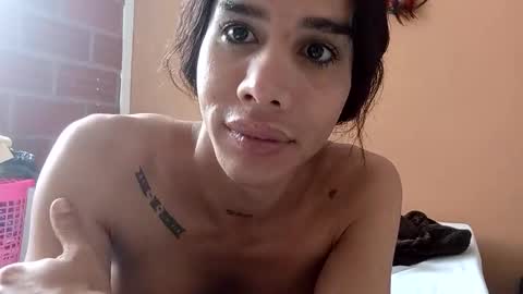 Snapshot of osarito3x chatting on 02-10-26, 12:31 osarito3x online show from 02-10-26, 12:31