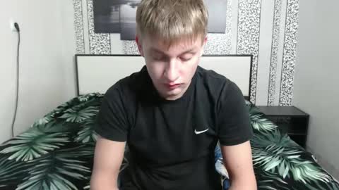 Oscar online show from 10-19-25, 09:04