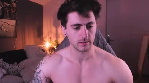 Snapshot of oscar_miller_ chatting on 09-26-25, 09:08 Oscar online show from 09-26-25, 09:08