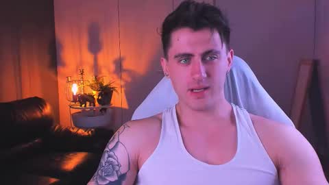 Snapshot of oscar_miller_ chatting on 10-10-25, 09:14 Oscar online show from 10-10-25, 09:14