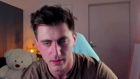 Snapshot of oscar_miller_ chatting on 10-23-25, 09:13 Oscar online show from 10-23-25, 09:13