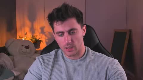 Snapshot of oscar_miller_ chatting on 10-29-25, 09:27 Oscar online show from 10-29-25, 09:27