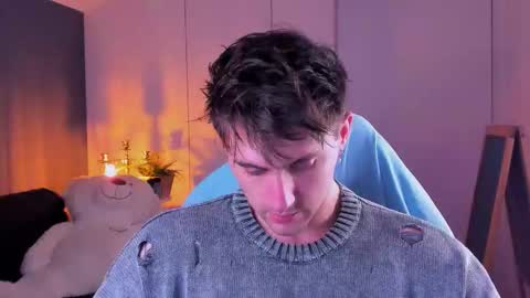 Snapshot of oscar_miller_ chatting on 11-02-25, 09:28 Oscar online show from 11-02-25, 09:28