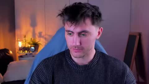 Snapshot of oscar_miller_ chatting on 11-15-25, 09:11 Oscar online show from 11-15-25, 09:11