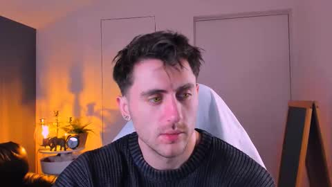 Snapshot of oscar_miller_ chatting on 11-16-25, 09:42 Oscar online show from 11-16-25, 09:42