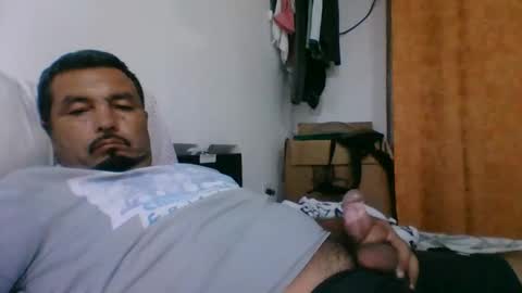 oscarjhe3512 online show from 03-22-26, 01:42