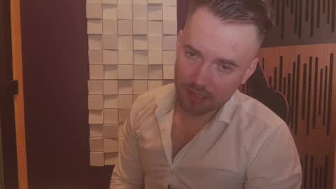 Oscar Steel Savage online show from 03-05-25, 05:18