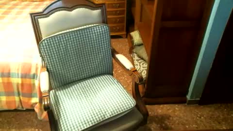 Snapshot of oscarw chatting on 03-01-25, 05:38 Oscar online show from 03-01-25, 05:38