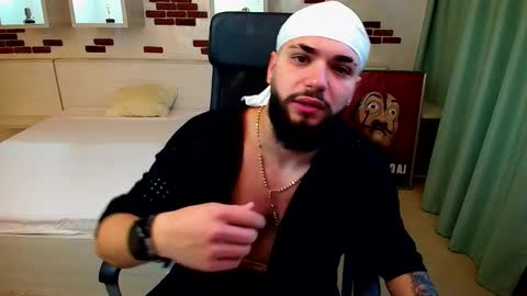 OscarWills online show from 05-06-26, 04:30
