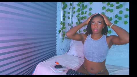 Snapshot of oshun_1 chatting on 10-04-25, 09:46 oshun_1 online show from 10-04-25, 09:46