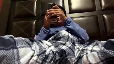 osiris9999999 online show from 12-19-25, 04:08