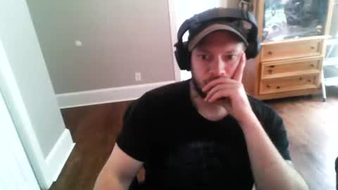 Snapshot of osiris_xxx chatting on 06-18-26, 02:10 college beef online show from 06-18-26, 02:10