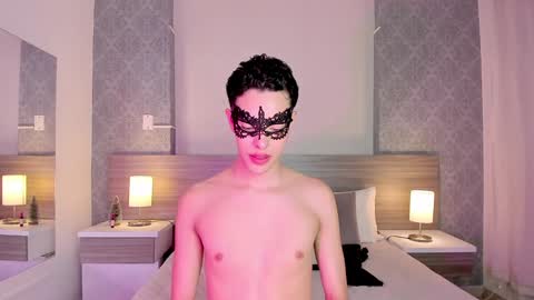 Osirismansour online show from 12-23-24, 07:38