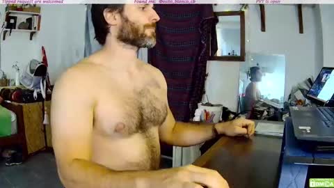 Snapshot of osito_blanco chatting on 12-05-25, 03:37 Osito Blanco online show from 12-05-25, 03:37