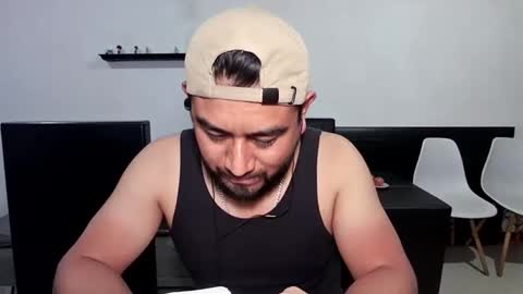 Snapshot of oskregal chatting on 02-12-26, 02:17 oskregal online show from 02-12-26, 02:17