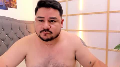 Snapshot of oso_gael chatting on 05-31-26, 05:53 Bear Gael online show from 05-31-26, 05:53