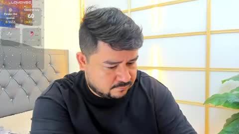Snapshot of oso_gael chatting on 07-26-26, 05:42 Bear Gael online show from 07-26-26, 05:42