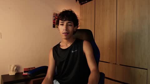 ostin 18hot online show from 01-03-25, 09:26