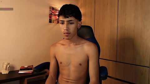 ostin 18hot online show from 01-07-25, 03:35