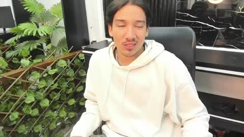 Otto Andrew online show from 04-10-26, 04:39