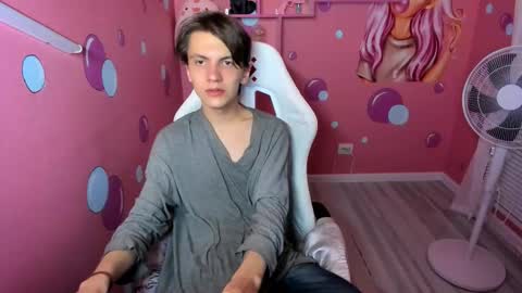 Snapshot of otto_williams chatting on 10-10-25, 08:30 Otto online show from 10-10-25, 08:30