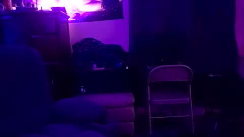 ou8124824 online show from 10-28-25, 06:17