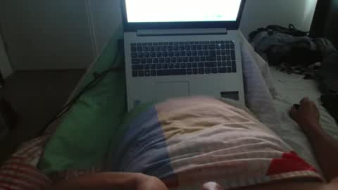 Snapshot of oudzktjong chatting on 12-29-24, 11:40 kars online show from 12-29-24, 11:40