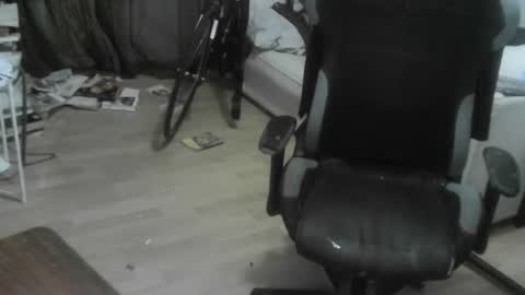 ouinnybis195625 online show from 02-27-25, 06:09