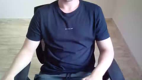 Snapshot of outroemail1807 chatting on 03-19-26, 06:56 outroemail1807 online show from 03-19-26, 06:56