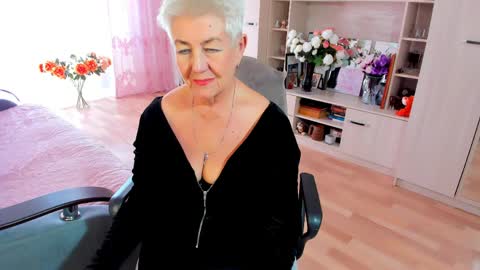 Alla online show from 04-10-26, 09:25