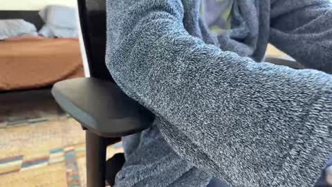 Snapshot of over_edges chatting on 12-28-24, 08:58 Over Edges online show from 12-28-24, 08:58