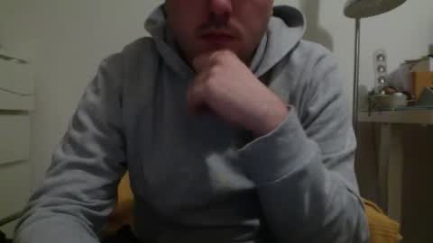 Snapshot of ovid231 chatting on 11-23-25, 06:08 92 online show from 11-23-25, 06:08