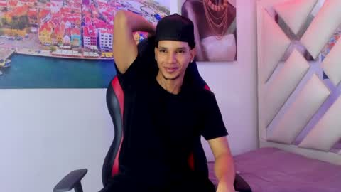 Snapshot of owen_blaze3 chatting on 06-13-26, 03:37 owen blaze online show from 06-13-26, 03:37