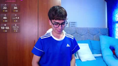 Snapshot of owenblue__ chatting on 01-14-25, 05:45 Owen Independent model online show from 01-14-25, 05:45