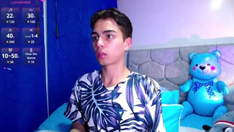 Snapshot of owenblue__ chatting on 02-03-25, 04:57 Owen Independent model online show from 02-03-25, 04:57