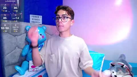 Snapshot of owenblue__ chatting on 03-01-25, 06:03 Owen Independent model online show from 03-01-25, 06:03