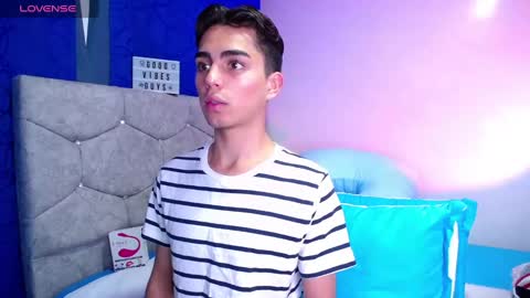 Snapshot of owenblue__ chatting on 03-02-25, 06:05 Owen Independent model online show from 03-02-25, 06:05