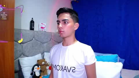 Snapshot of owenblue__ chatting on 09-14-25, 02:22 Owen Independent model online show from 09-14-25, 02:22