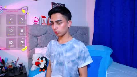 Snapshot of owenblue__ chatting on 11-11-25, 06:35 Owen Independent model online show from 11-11-25, 06:35