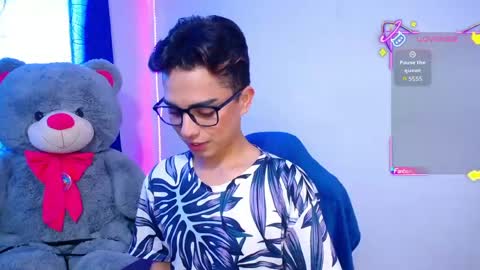 Snapshot of owenblue__ chatting on 04-22-26, 08:21 Owen Independent model online show from 04-22-26, 08:21