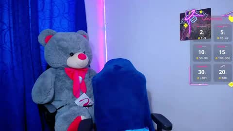 Snapshot of owenblue__ chatting on 04-26-26, 10:57 Owen Independent model online show from 04-26-26, 10:57