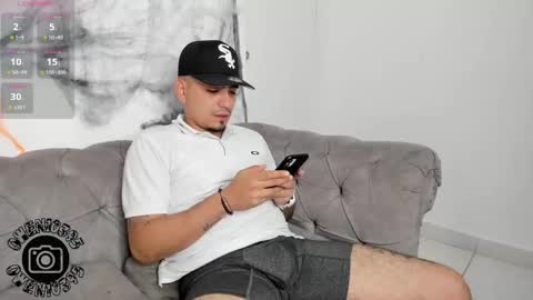 O W E N - S T O N E online show from 10-22-25, 04:13