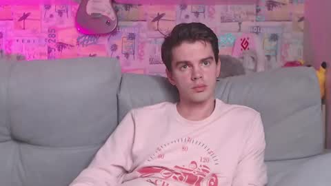 Mike online show from 02-11-25, 05:40