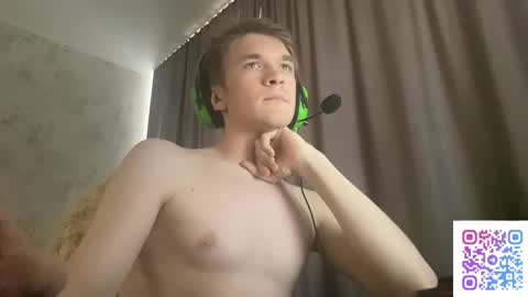 Snapshot of oydikey chatting on 02-12-25, 11:51 Oydin online show from 02-12-25, 11:51