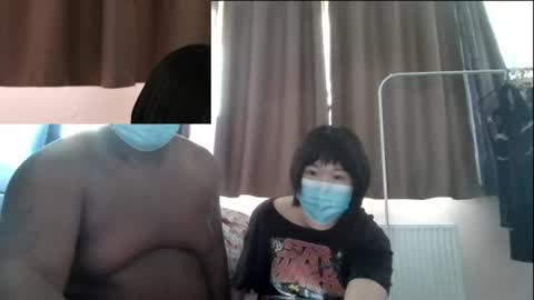 Snapshot of oysterpink chatting on 06-25-26, 09:25 oysteramore online show from 06-25-26, 09:25
